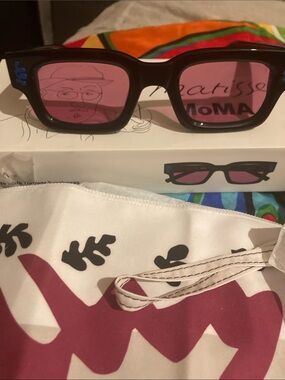 Moma Black Frames with Pink Lenses